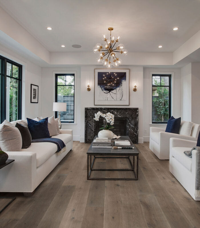 Parana Engineered European Oak Hardwood Flooring - 7 1/2", 9 1/2", 11 1/2" Wide, 72" to 96" Long, 9/16" to 7/8" Thick