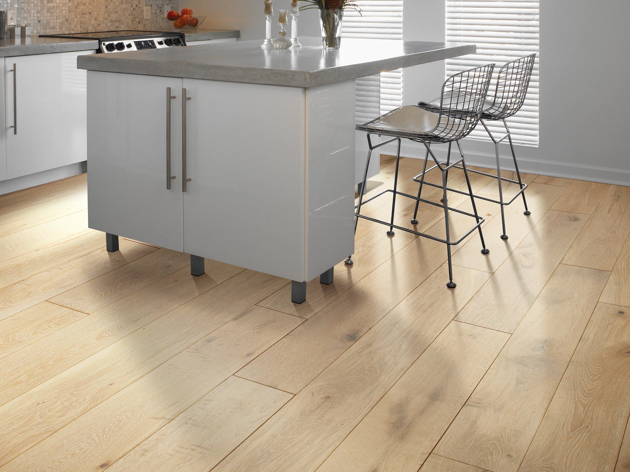 Argonne Forest Oak Tapestry 7.48" Wide Engineered Hardwood Planks, 9/16" Thick, Wirebrushed Low-Gloss Finish - ShippingFloors