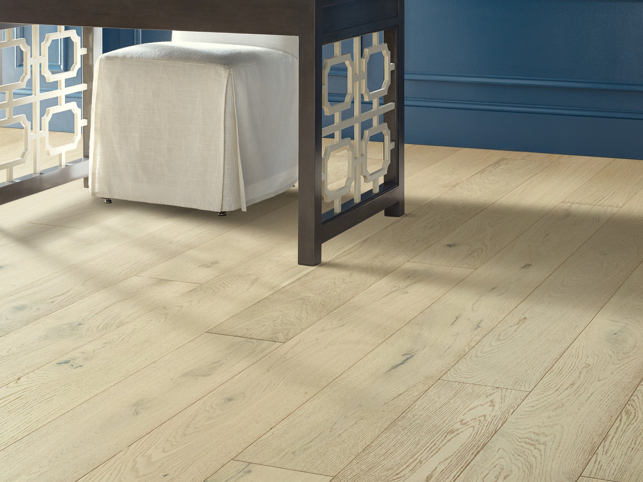 Couture Oak 7.5" Wide Engineered Hardwood Flooring - Champagne White Oak, 1/2" Thick, Wirebrushed, Micro-Beveled Edge