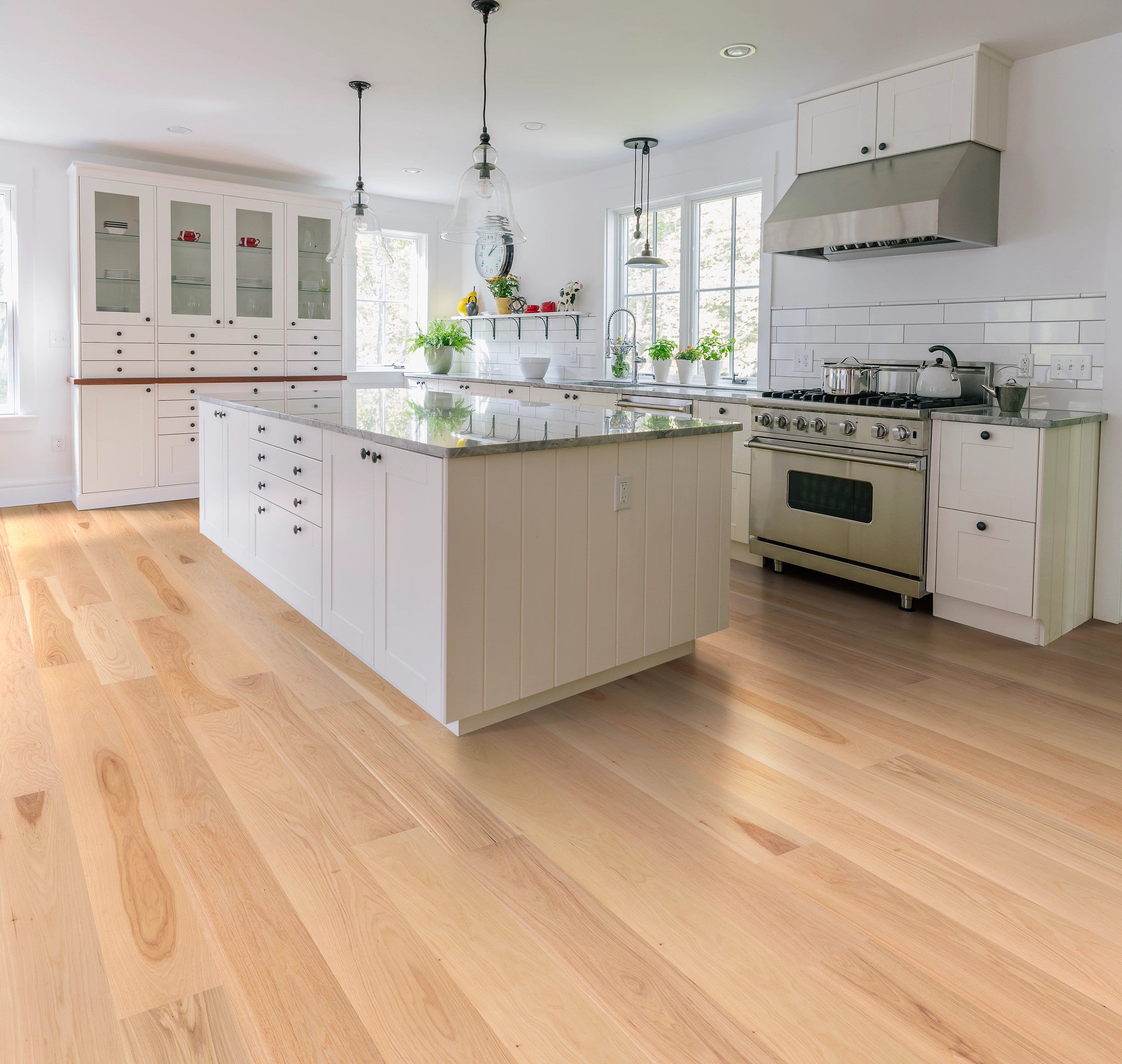 Natural Classics Hickory 7" Wide Engineered Hardwood Flooring, 9/16" Thick, UV Aluminum Oxide Finish, 15.75"-74.8" Lengths - ShippingFloors