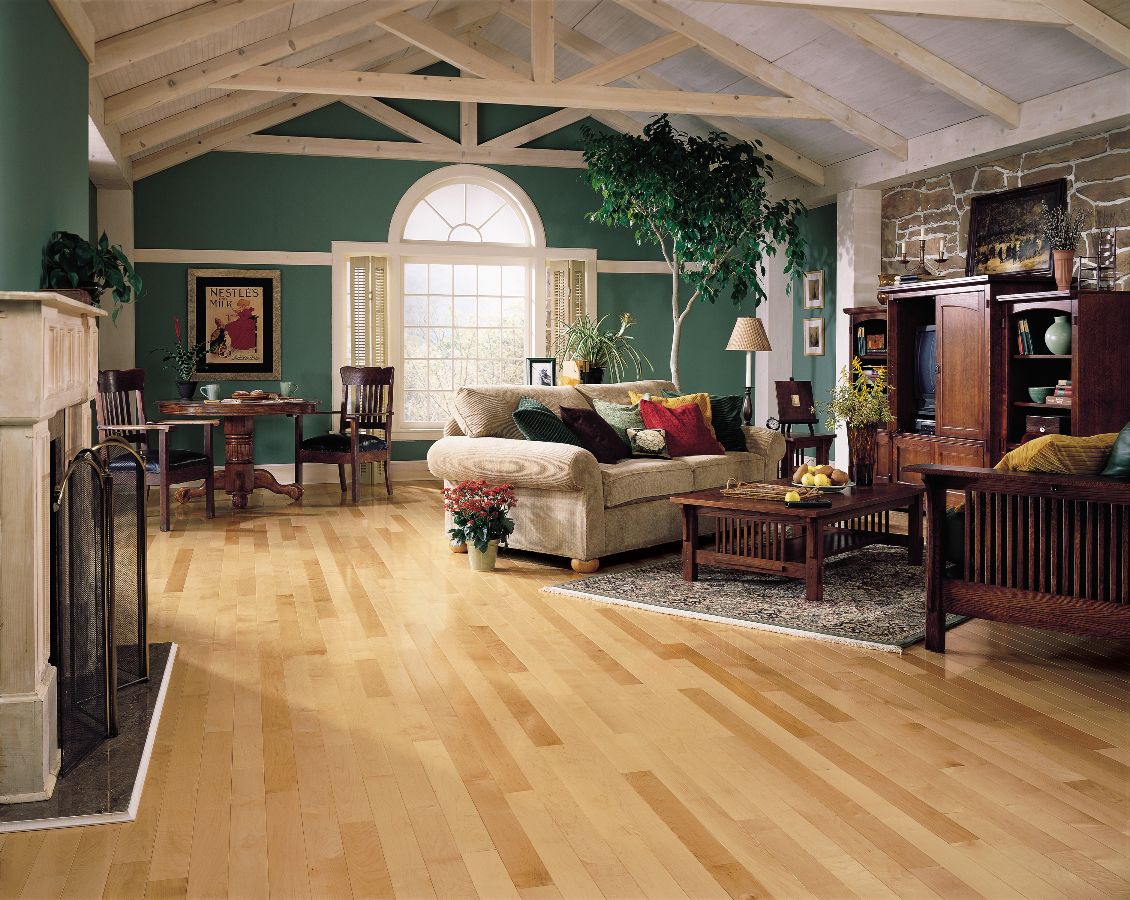 Plano Country Natural 2-1/4" Wide Maple Solid Hardwood Flooring, 3/4" Thick, High Gloss Urethane Finish, USA Made - ShippingFloors